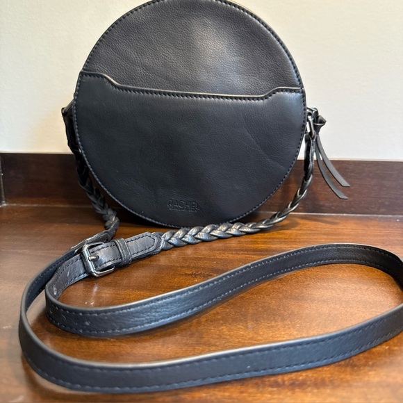 Rachel Roy Womens Circle Crossbody Adj. Strap Blk Pebbled Leather EUC B - Picture 1 of 11
